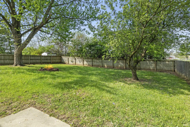 Listing Image 5