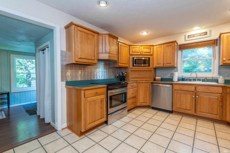 Listing Image 14