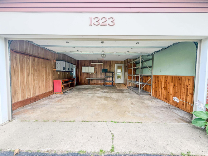 Listing Image 38
