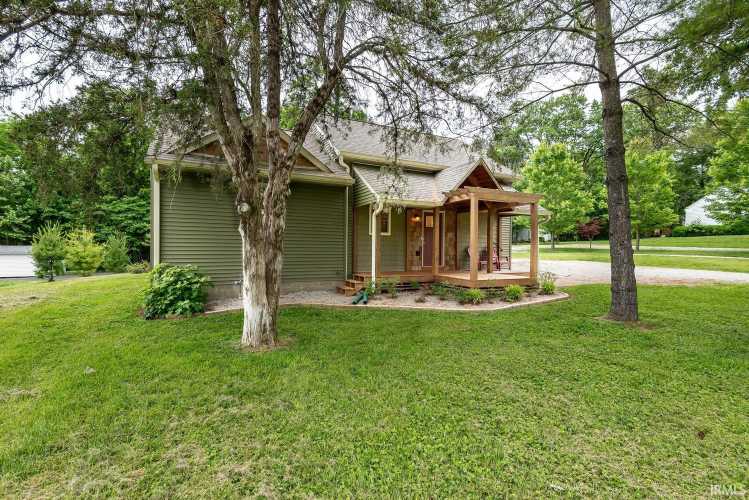 Listing Image 3