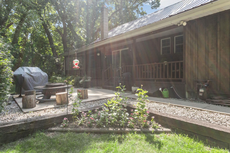 Listing Image 17