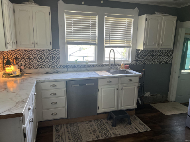 Listing Image 13