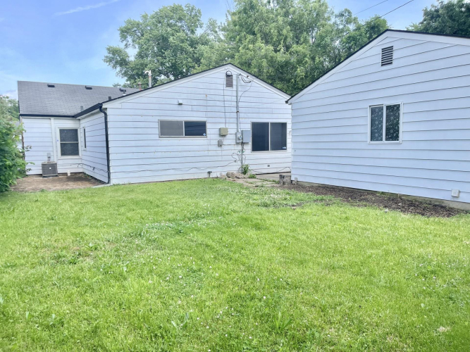 Listing Image 3