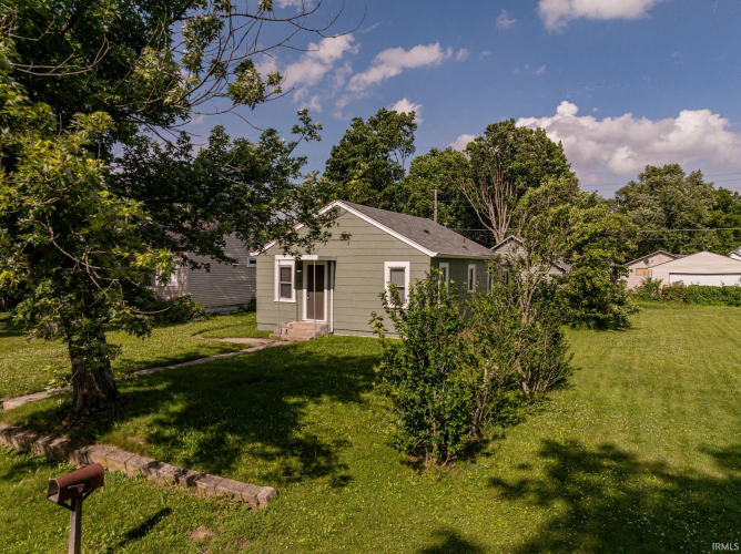 Listing Image 3