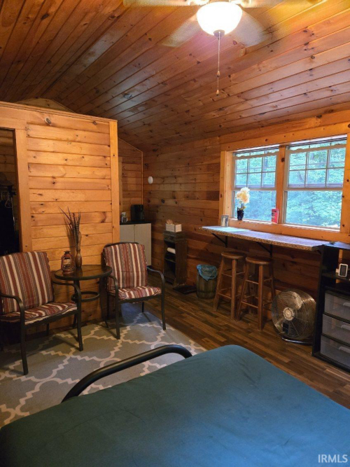 Listing Image 32