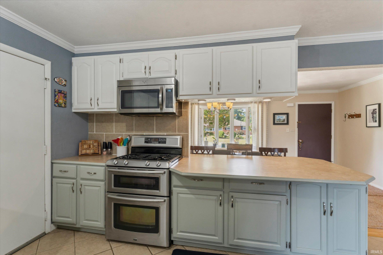 Listing Image 15
