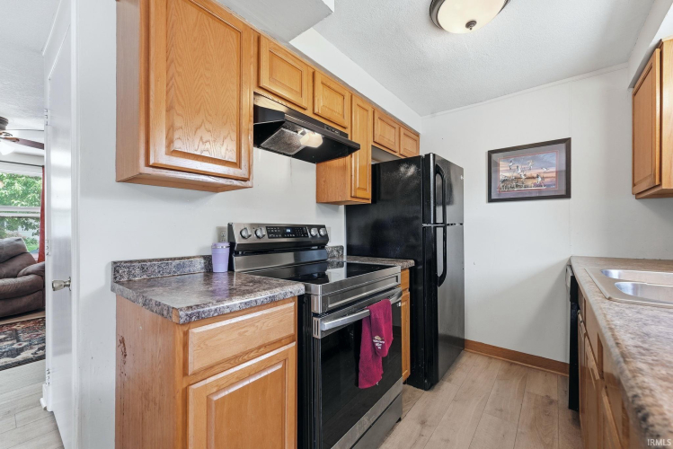 Listing Image 14