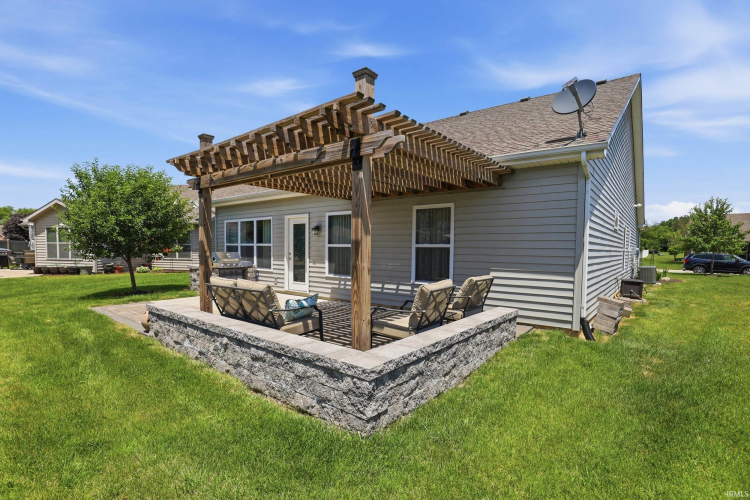 Listing Image 7