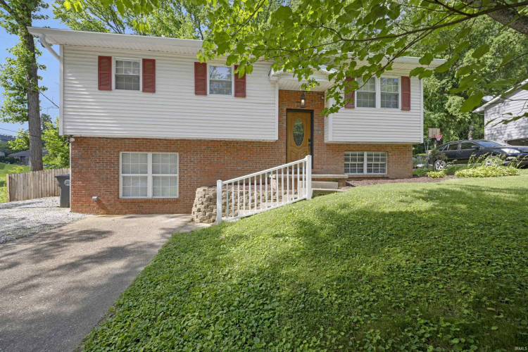 Listing Image 6