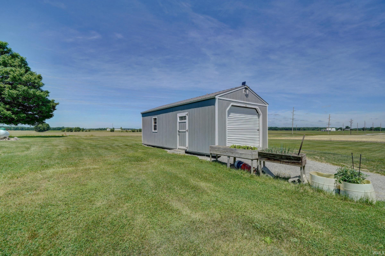 Listing Image 44