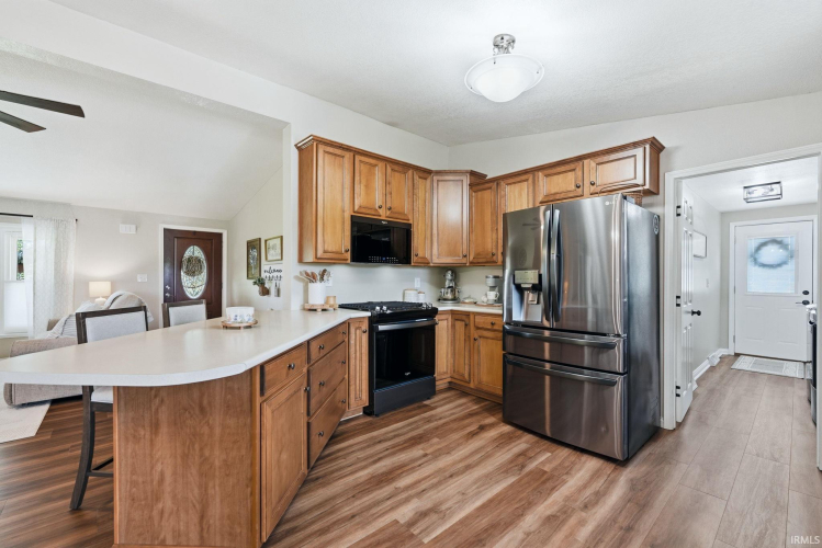 Listing Image 11