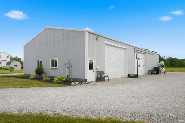 Listing Image 40