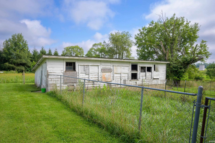 Listing Image 28
