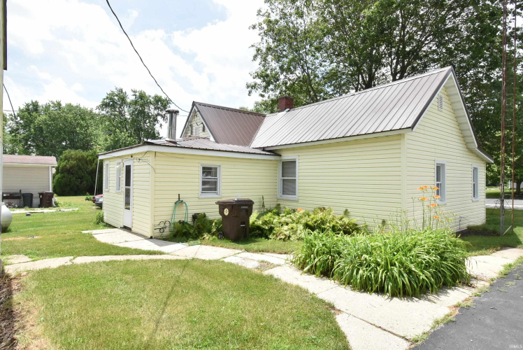 Listing Image 5