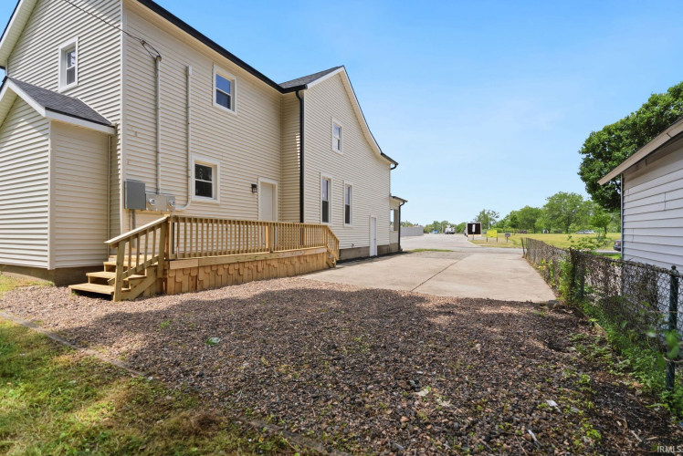 Listing Image 5