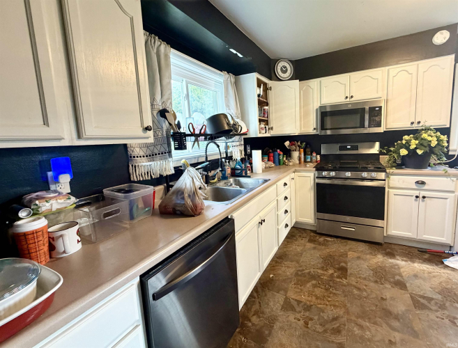 Listing Image 16