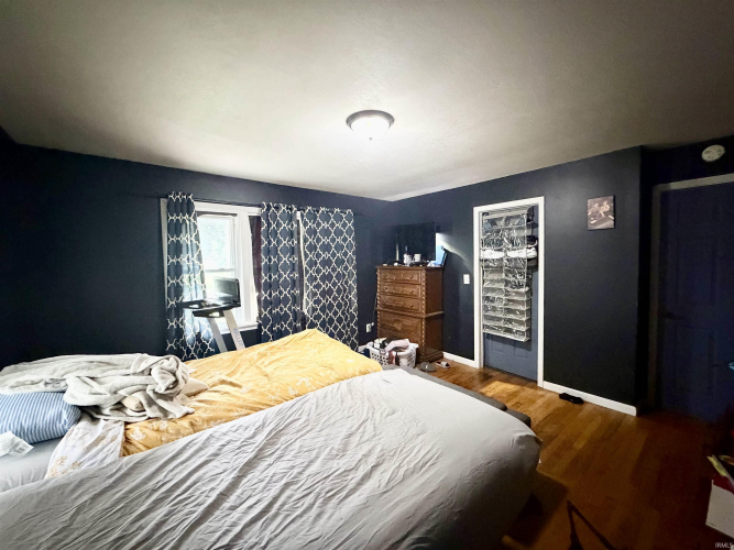 Listing Image 18
