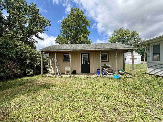 Listing Image 8
