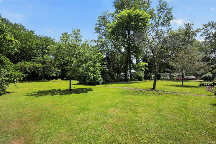 Listing Image 24