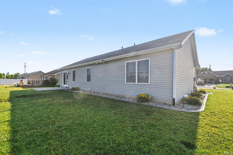 Listing Image 20