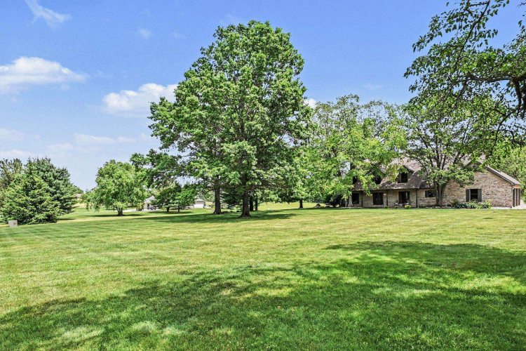 Listing Image 45