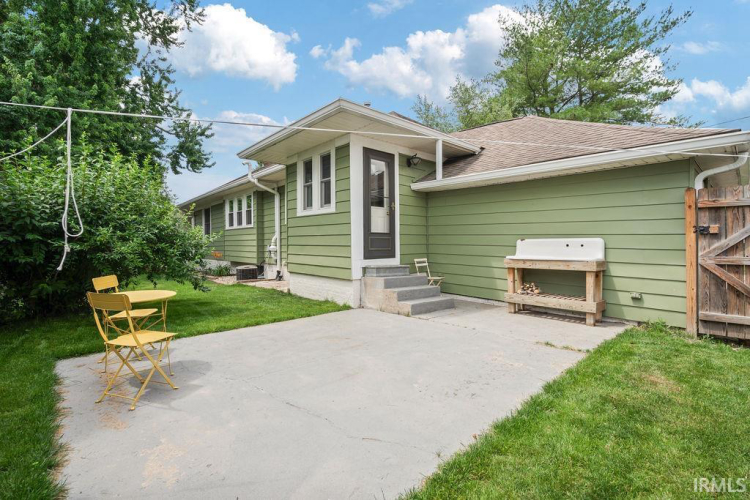 Listing Image 18