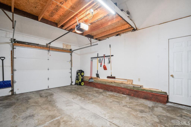 Listing Image 20