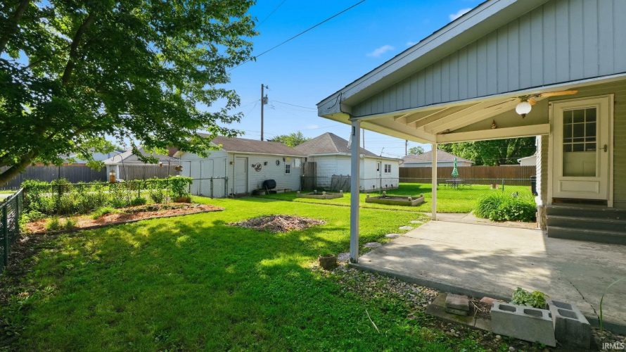 Listing Image 7