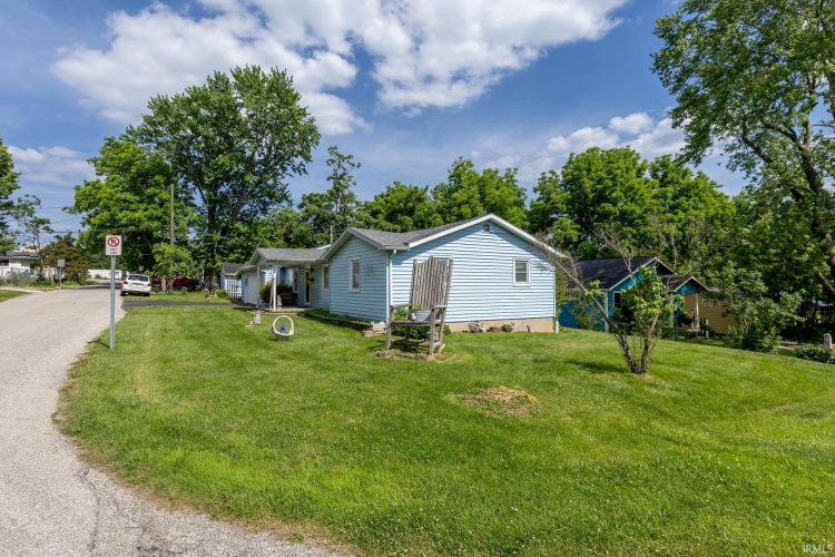 Listing Image 5