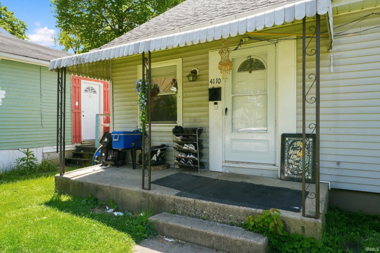 Listing Image 3
