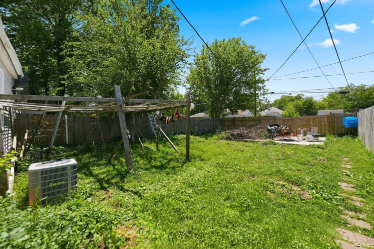 Listing Image 32