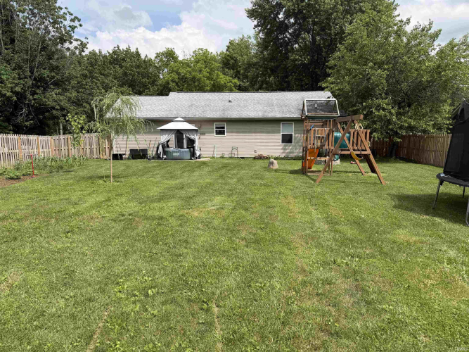 Listing Image 17