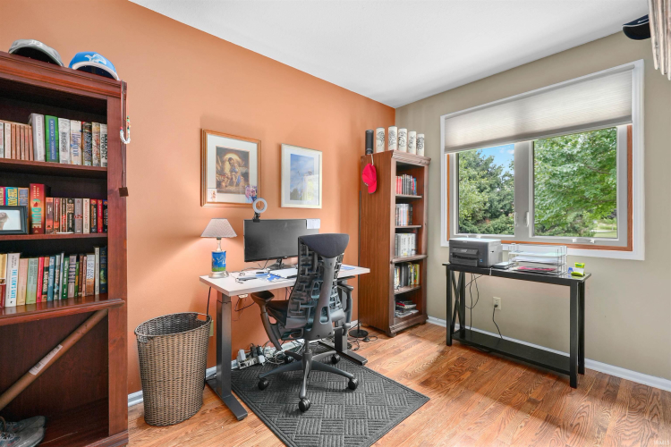 Listing Image 16