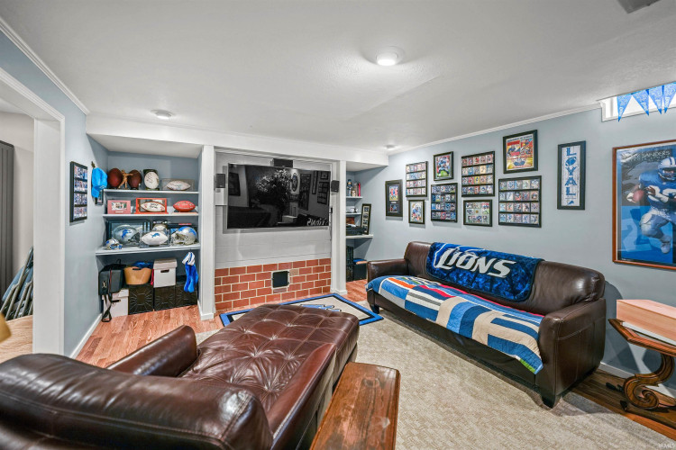 Listing Image 33