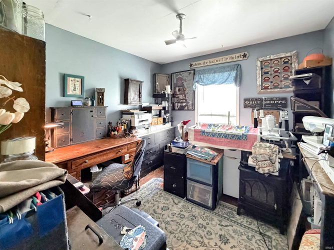 Listing Image 19