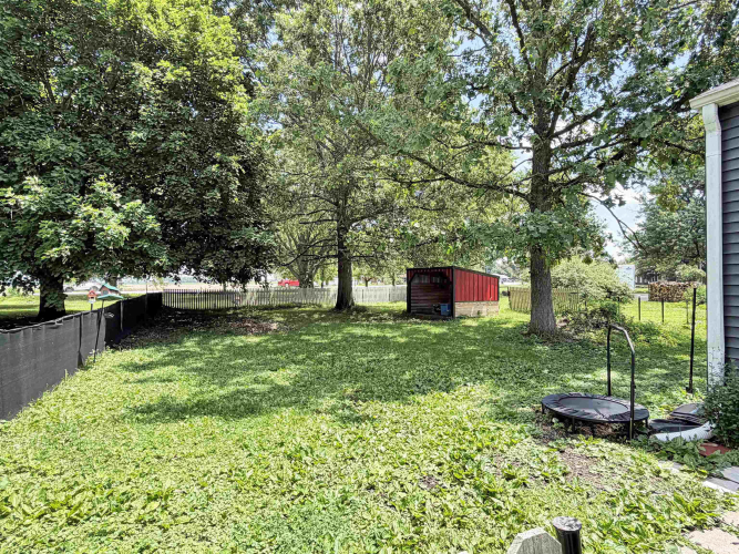 Listing Image 24