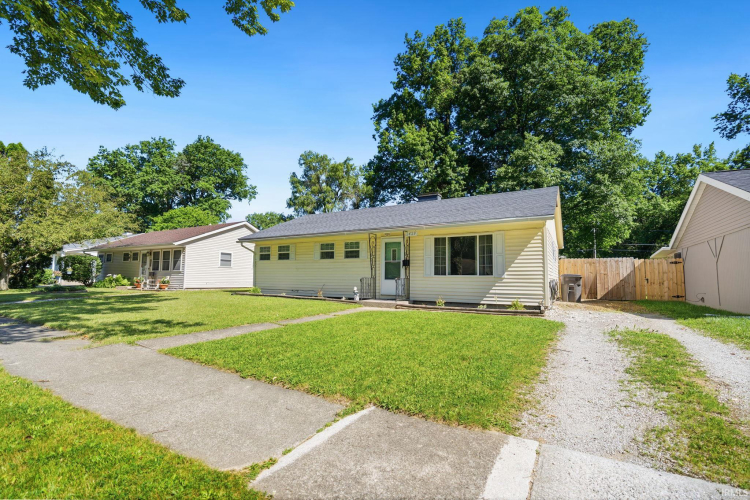 Listing Image 3