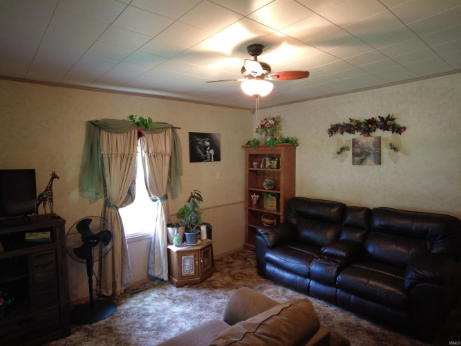 Listing Image 12