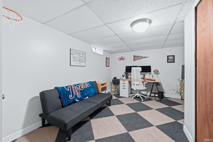 Listing Image 32