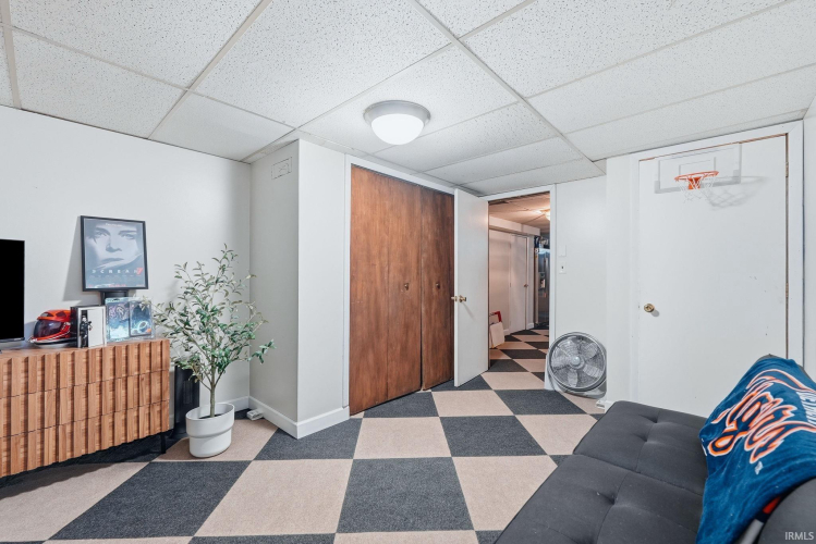 Listing Image 33