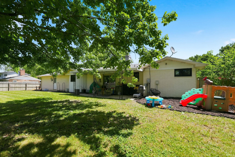 Listing Image 38