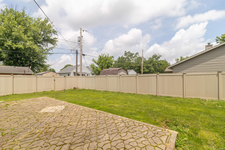 Listing Image 20