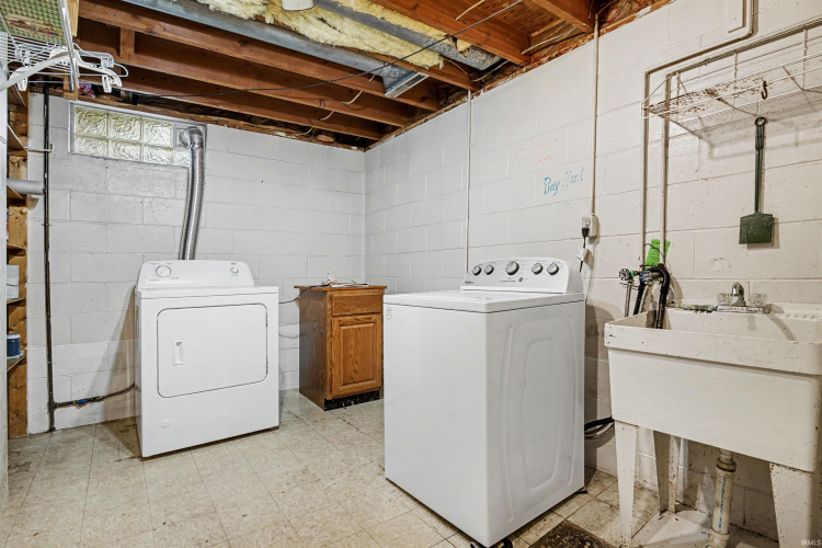Listing Image 19