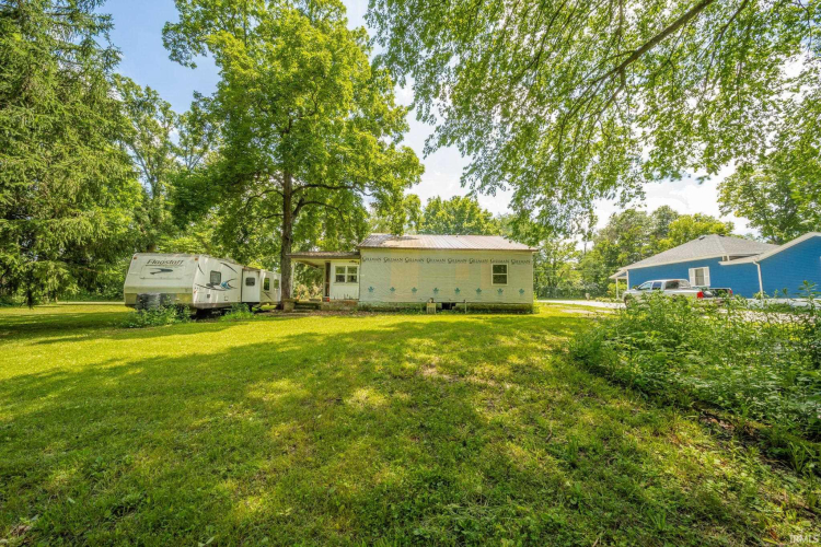 Listing Image 11