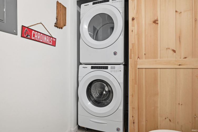 Listing Image 18