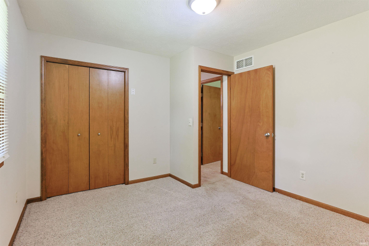 Listing Image 24