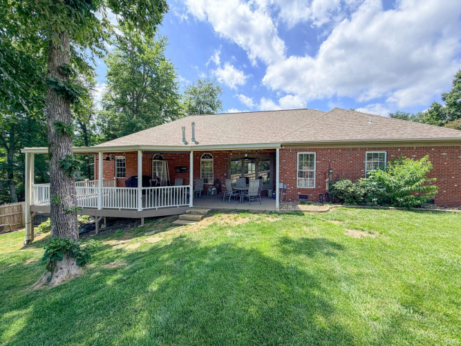 Listing Image 4