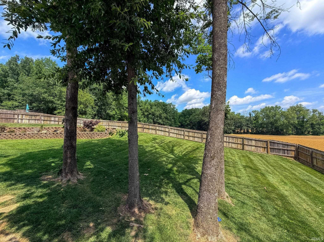 Listing Image 46