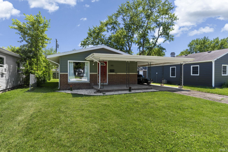 Listing Image 4