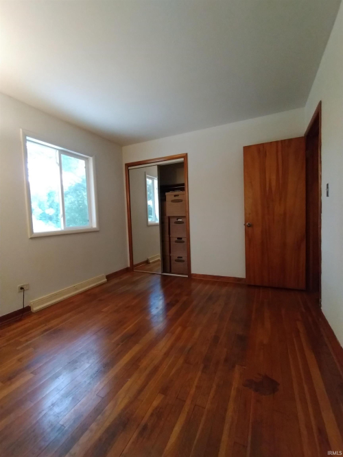 Listing Image 33